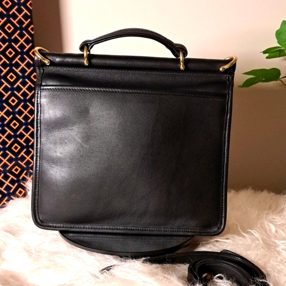 Coach Vintage Willis Bag Circa 1998 - Picture 2 of 16